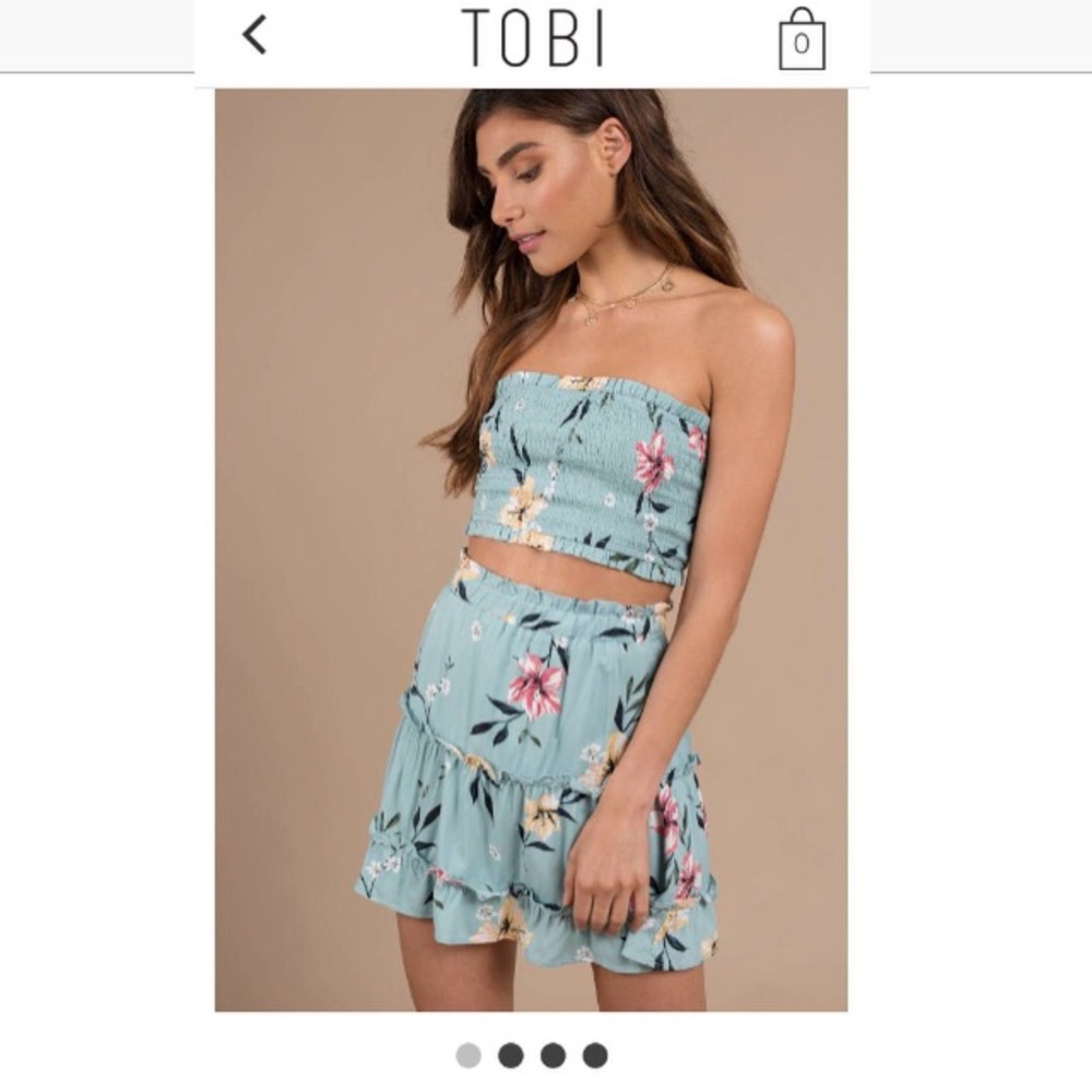 Two piece set😍 - Picture 2 of 2